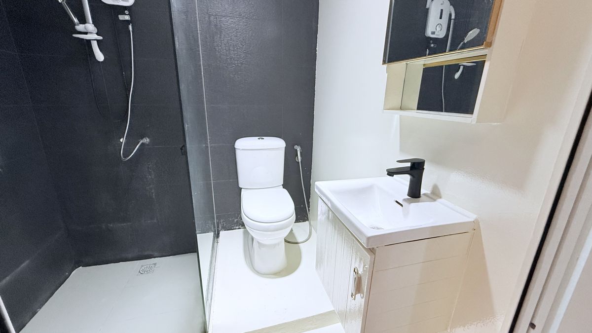 The Belle Room image 4