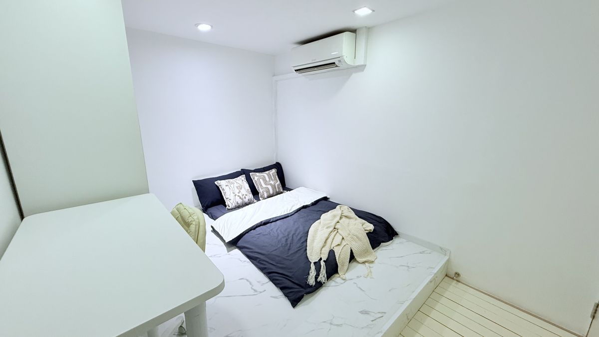 The Etoile Room image 1