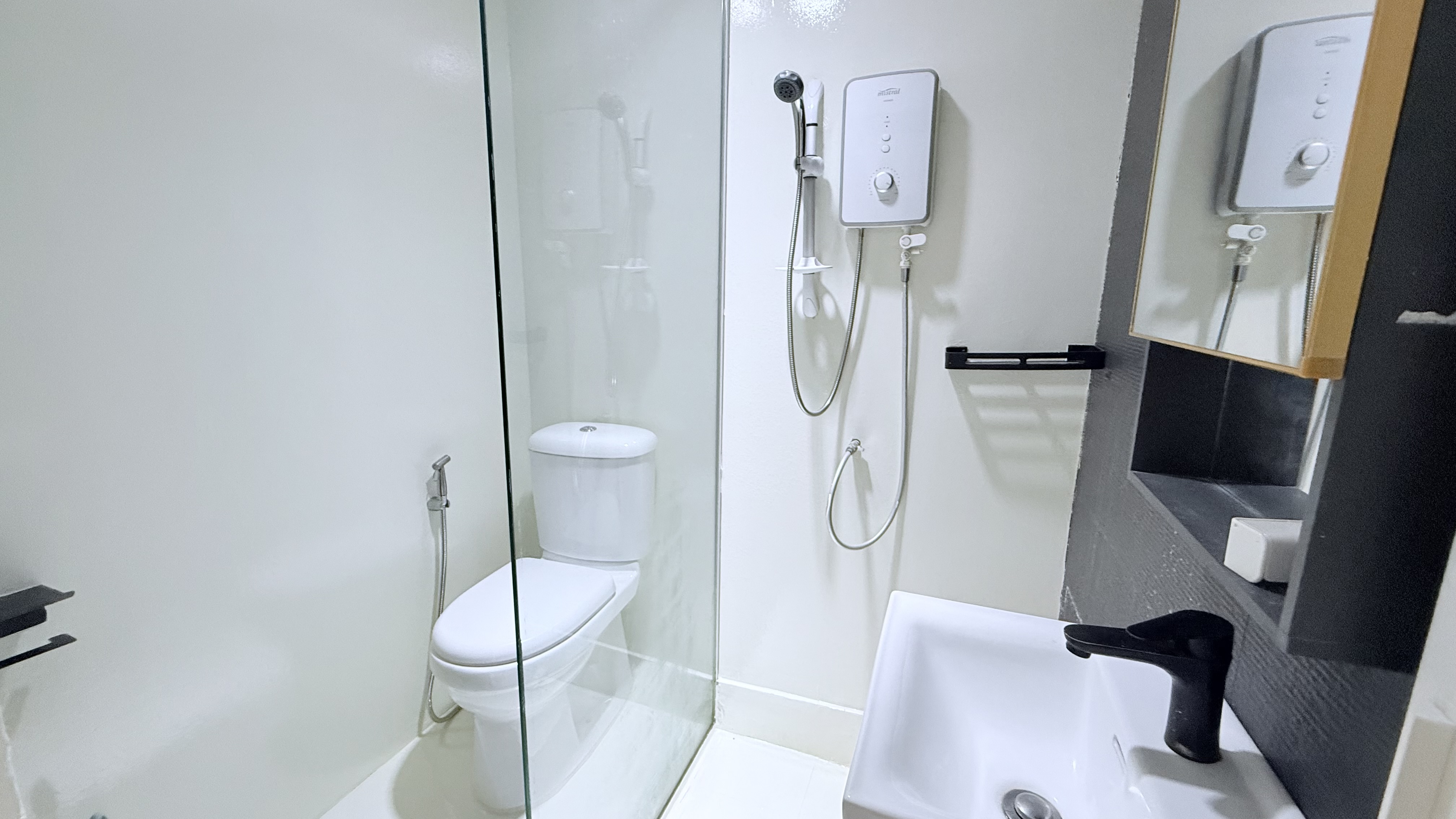 The Madeleine Room image 2